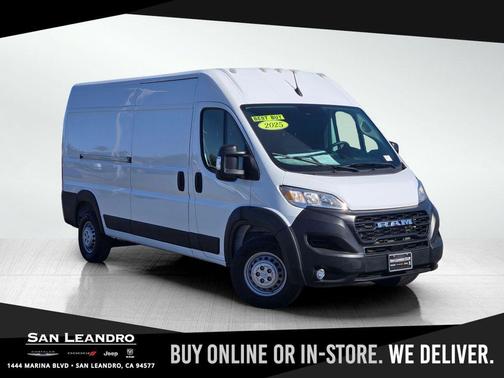 Bright White Clearcoat 2025 RAM ProMaster 2500 Tradesman