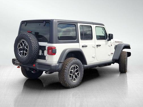 Bright White Clearcoat 2026 Jeep Wrangler Rubicon