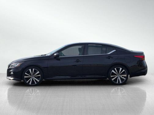 2020 Nissan Altima SR FWD