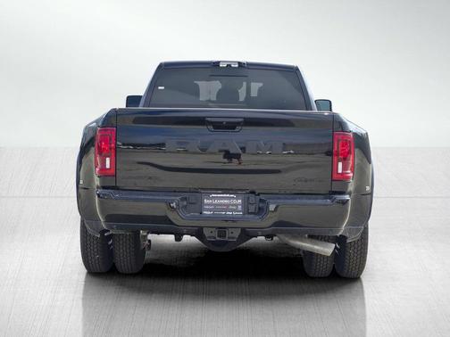 2025 RAM 3500 Limited Mega Cab 4x4 6'4' Box