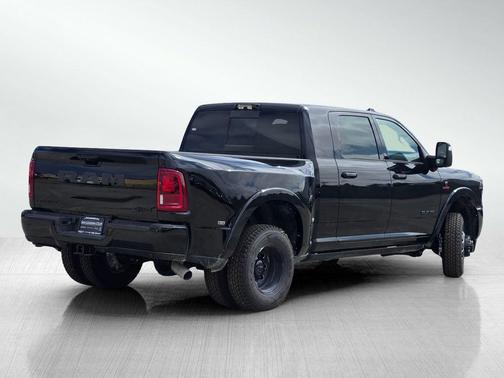 2025 RAM 3500 Limited Mega Cab 4x4 6'4' Box