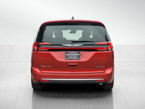 2025 Chrysler Pacifica Hybrid Select