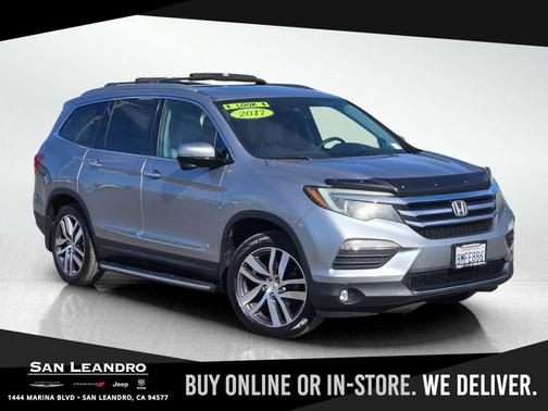 Lunar Silver Metallic 2017 Honda Pilot Touring