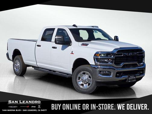 2025 RAM 2500 Tradesman Crew Cab 4x4 8' Box