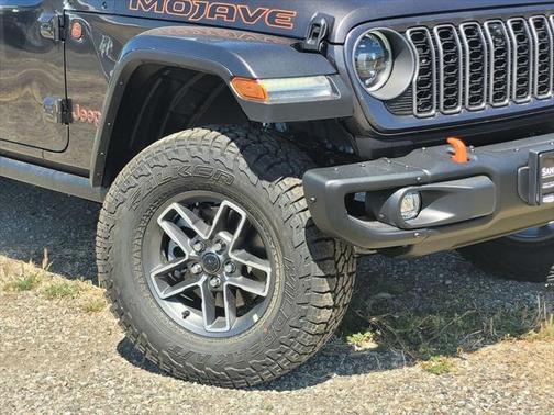 2025 Jeep Gladiator Mojave X