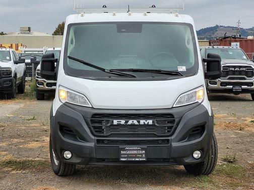 2025 RAM ProMaster 2500 Tradesman
