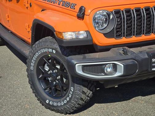 2025 Jeep Gladiator High Tide