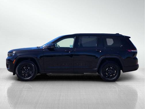 Diamond Black Crystal Pearlcoat 2024 Jeep Grand Cherokee L Altitude