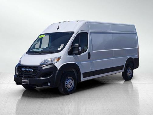 Bright White Clearcoat 2025 RAM ProMaster 2500 Tradesman