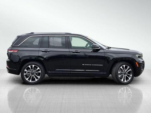 2023 Jeep Grand Cherokee 4xe Overland