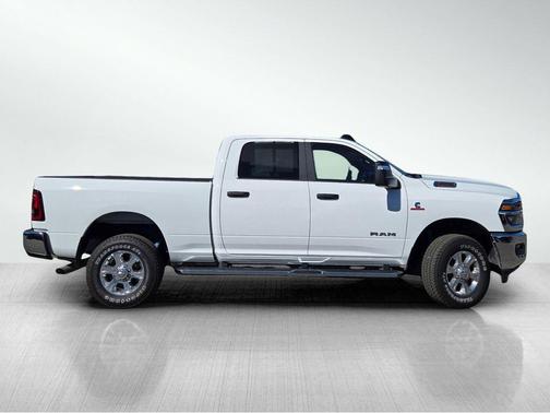 2025 RAM 2500 Big Horn Crew Cab 4x4 6'4' Box