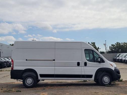 2025 RAM ProMaster 2500 Tradesman