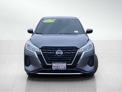 Gun Metallic 2023 Nissan Kicks S