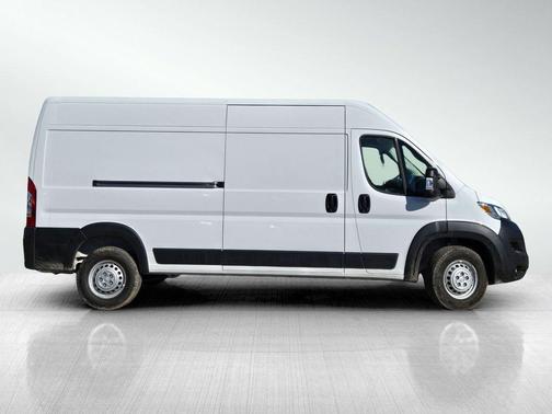 2025 RAM ProMaster 2500 Tradesman