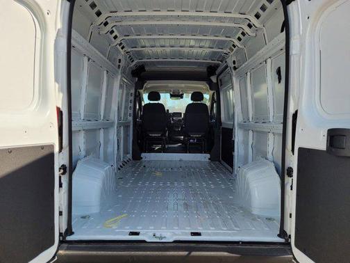 2025 RAM ProMaster 2500 Tradesman