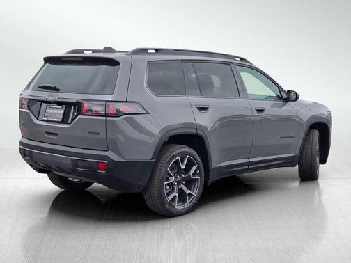 2026 Jeep Cherokee Overland