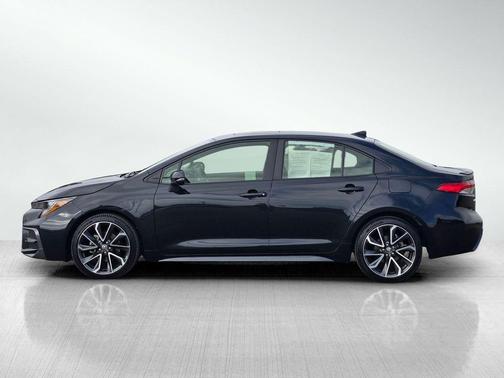 Black Sand Pearl 2022 Toyota Corolla SE