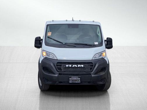 2025 RAM ProMaster 2500 Tradesman