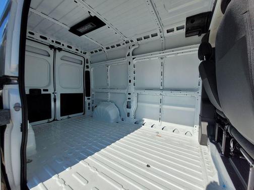 2026 RAM ProMaster 2500 Tradesman