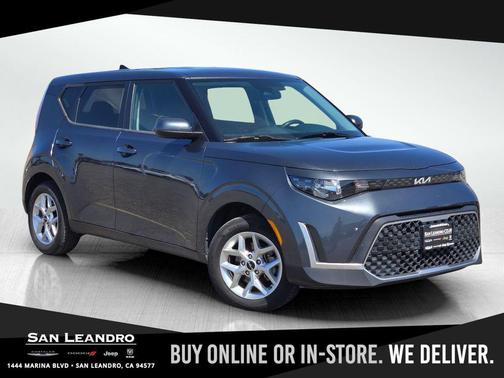 Gravity Gray 2023 Kia Soul LX
