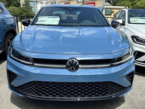 Monterey Blue Pearl 2026 Volkswagen Jetta 1.5T Sport