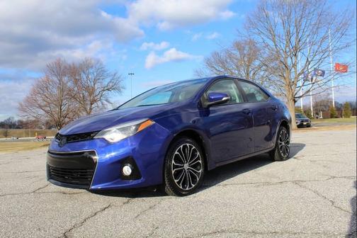 2015 Toyota Corolla S Plus