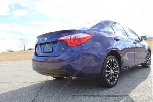 2015 Toyota Corolla S Plus