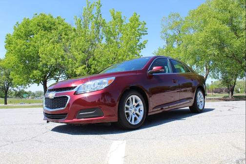 Burgundy 2015 Chevrolet Malibu 1LT