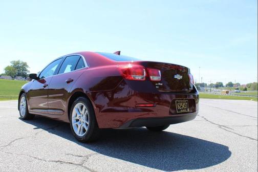 Burgundy 2015 Chevrolet Malibu 1LT