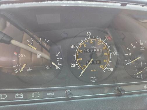 1985 Mercedes-Benz E-Class 300 CD 2dr Turbodiesel Coupe