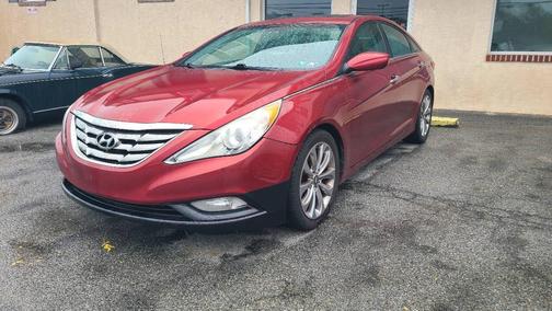 2011 Hyundai SONATA Limited