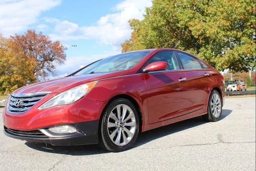 2011 Hyundai SONATA Limited