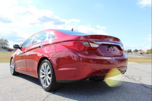 2011 Hyundai SONATA Limited