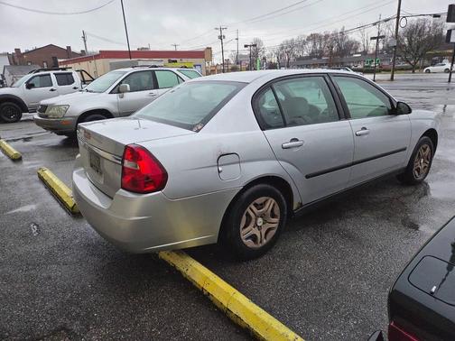 2005 Chevrolet Malibu Base