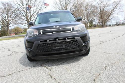 2016 Kia Soul Base