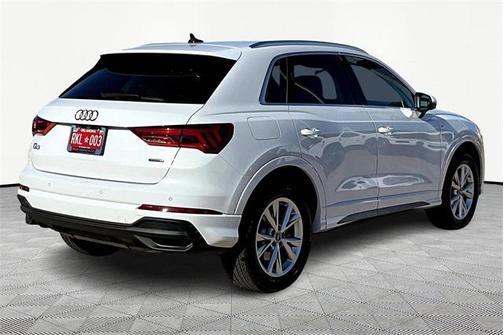 2025 Audi Q3 Premium 45 TFSI S line quattro Tiptronic
