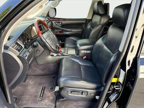 2015 Lexus LX 570 Base
