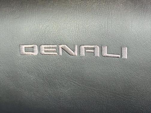 2020 GMC Yukon XL Denali