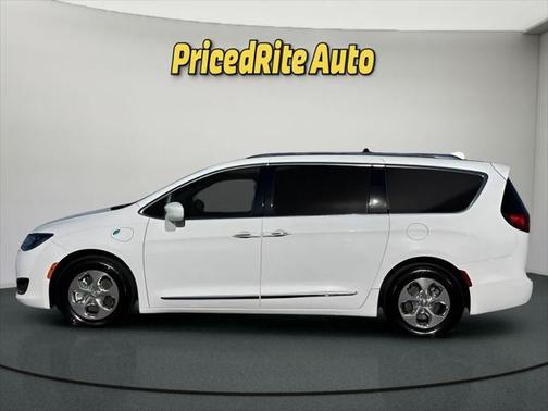 2018 Chrysler Pacifica Hybrid Touring L