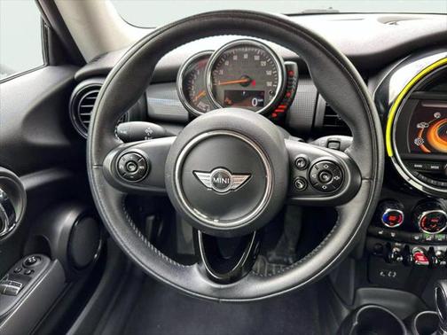 2015 MINI Hardtop Cooper