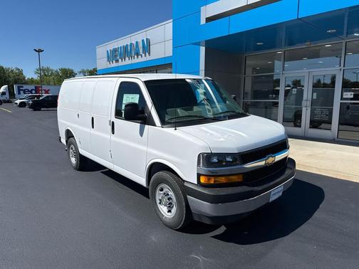 Summit White 2026 Chevrolet Express 3500 3500 Regular Wheelbase, WT, RWD