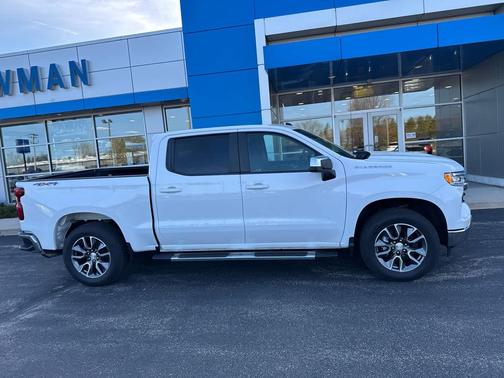 Summit White 2023 Chevrolet Silverado 1500 LT