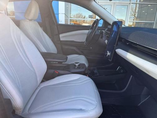 2022 Ford Mustang Mach-E Premium