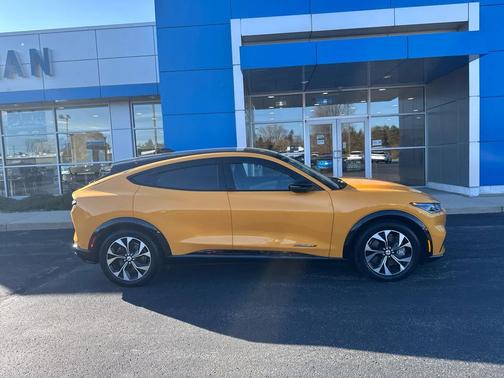 2022 Ford Mustang Mach-E Premium