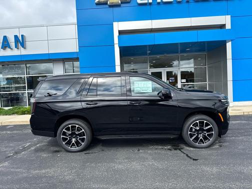 2025 Chevrolet Tahoe 4WD RST