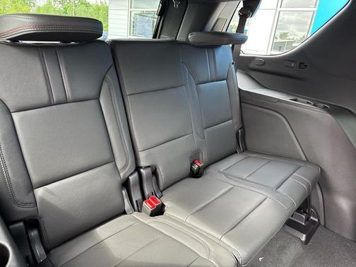 2025 Chevrolet Tahoe 4WD RST
