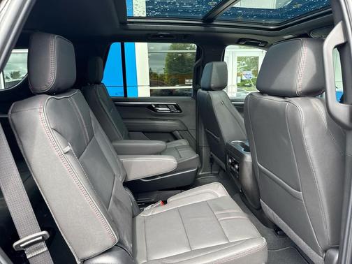 2025 Chevrolet Tahoe 4WD RST