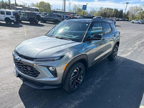 Sterling Gray Metallic 2026 Chevrolet Trailblazer RS