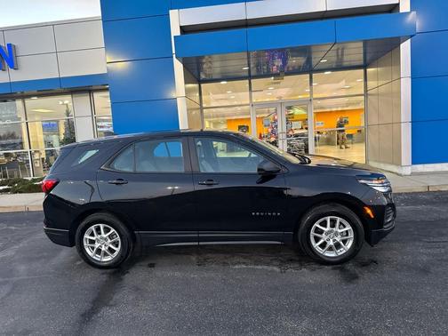 2023 Chevrolet Equinox LS