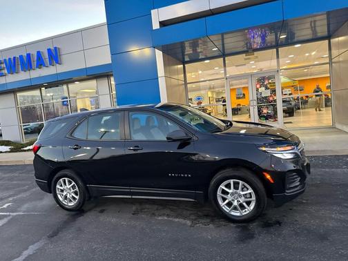 2023 Chevrolet Equinox LS